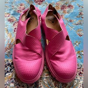 Official Sunday Fluevog slingback sandals!